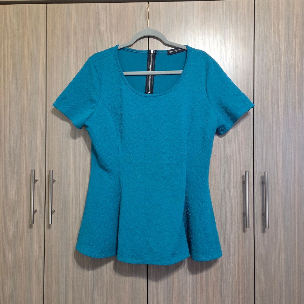 Fashion to Figure Turquoise Short Sleeve Top